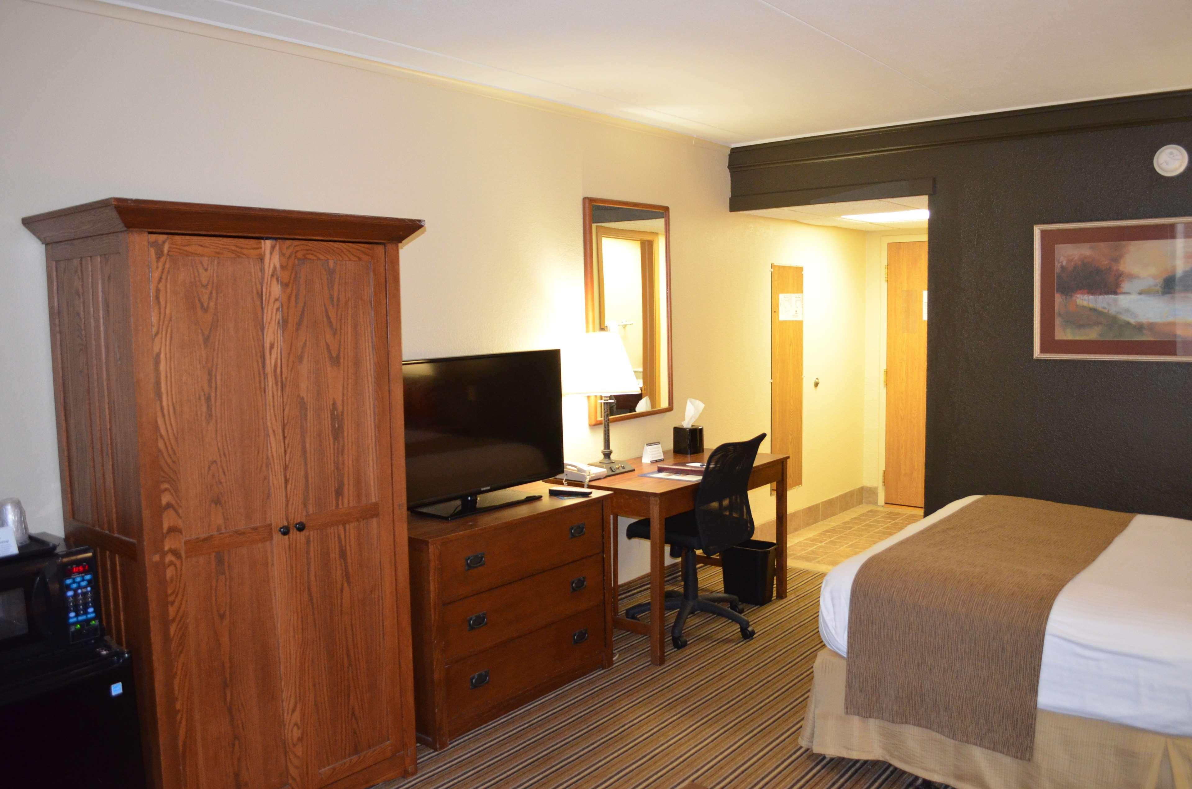 Crossroads Hotel & Event Center Fort Dodge Exteriör bild
