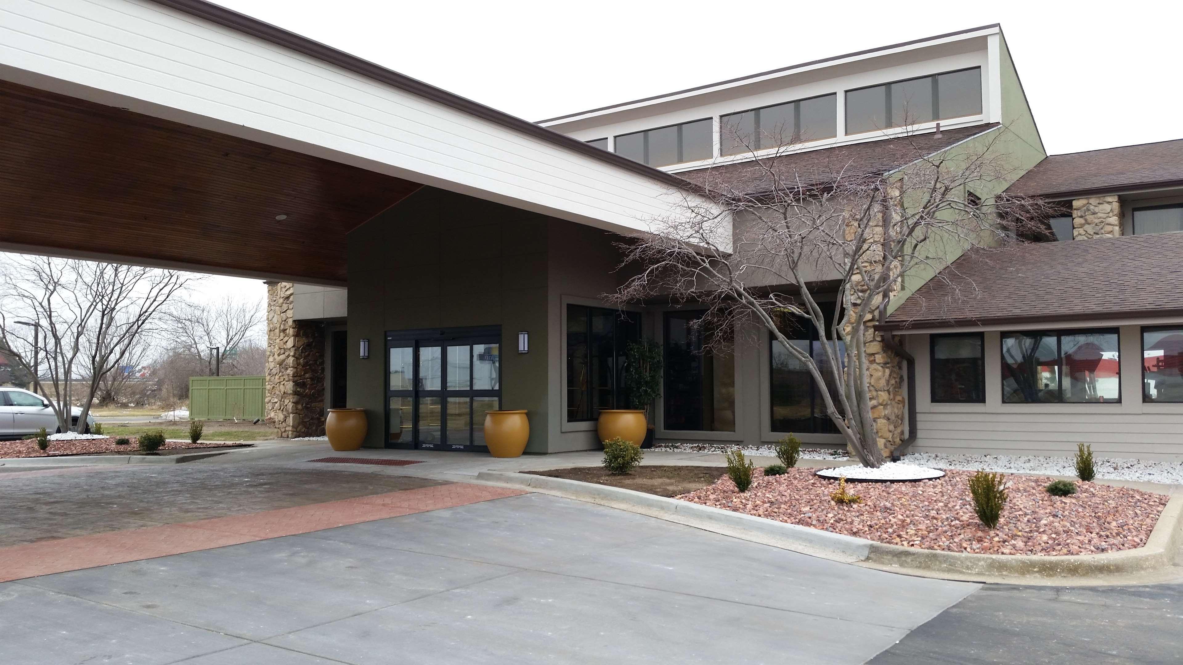 Crossroads Hotel & Event Center Fort Dodge Exteriör bild